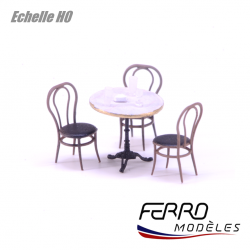 Table ronde et chaises de bistro - Modèles peints et patinés