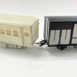 wagon : REE, voiture : Train D'Antan, attelage : Ferro Modèles